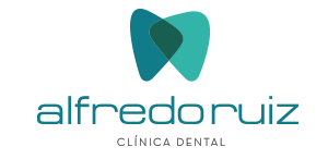 Implantología Dental Logo